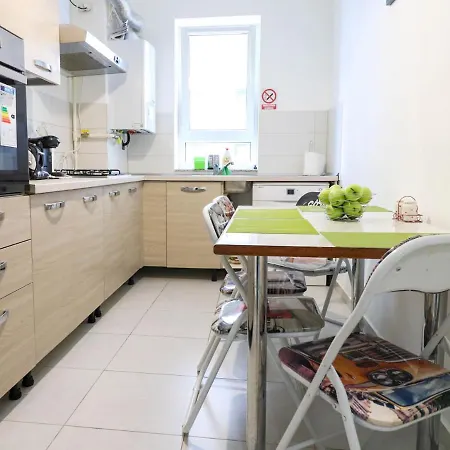 Apartment Happy Family *