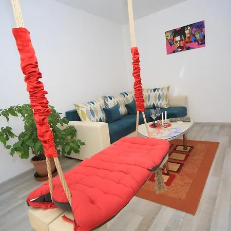 Happy Family Apartment *