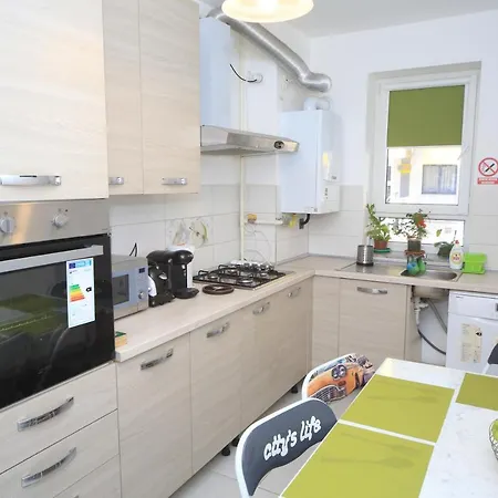Happy Family Apartment *