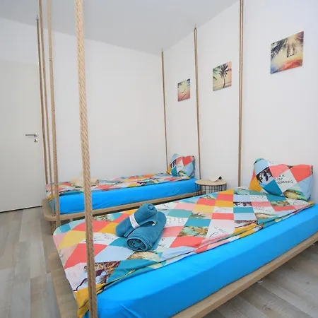 Happy Family Apartment