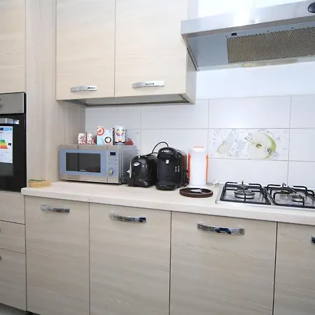 Διαμέρισμα Happy Family Μπρασόβ