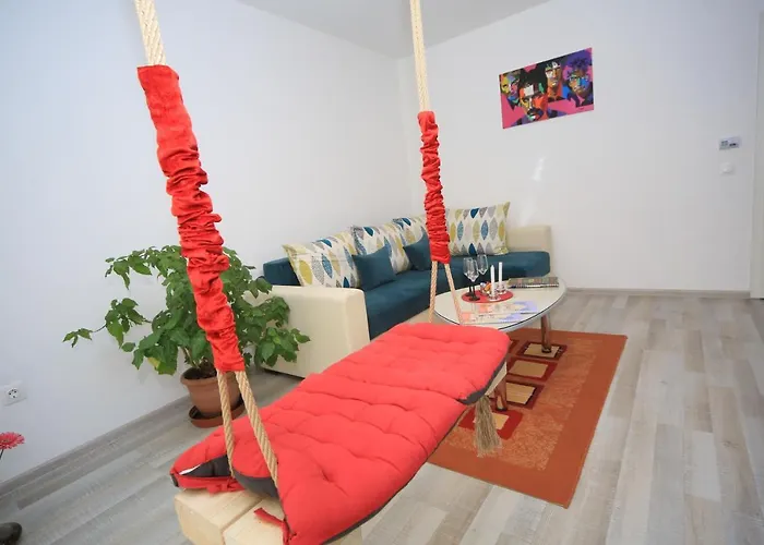 Happy Family Apartment *