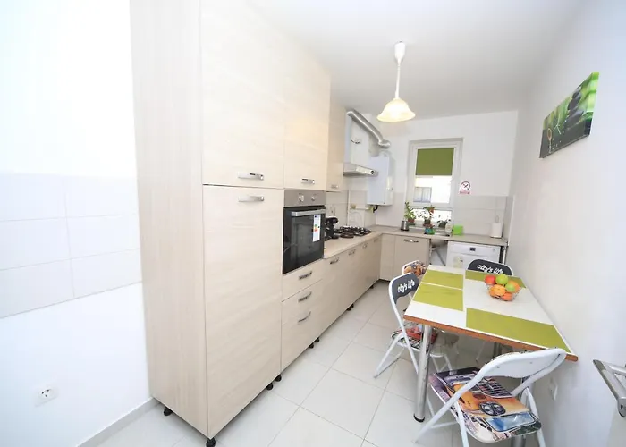 Happy Family Apartment *